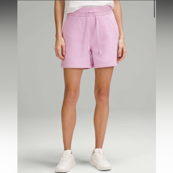 Lululemon Scuba HR Shorts 5” size 10 in vita pink - Picture 1 of 6